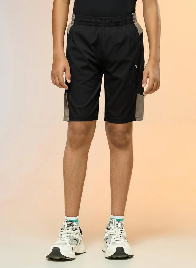 تكنوسبورت شورت رياضي للأولاد بقصة ضيقة